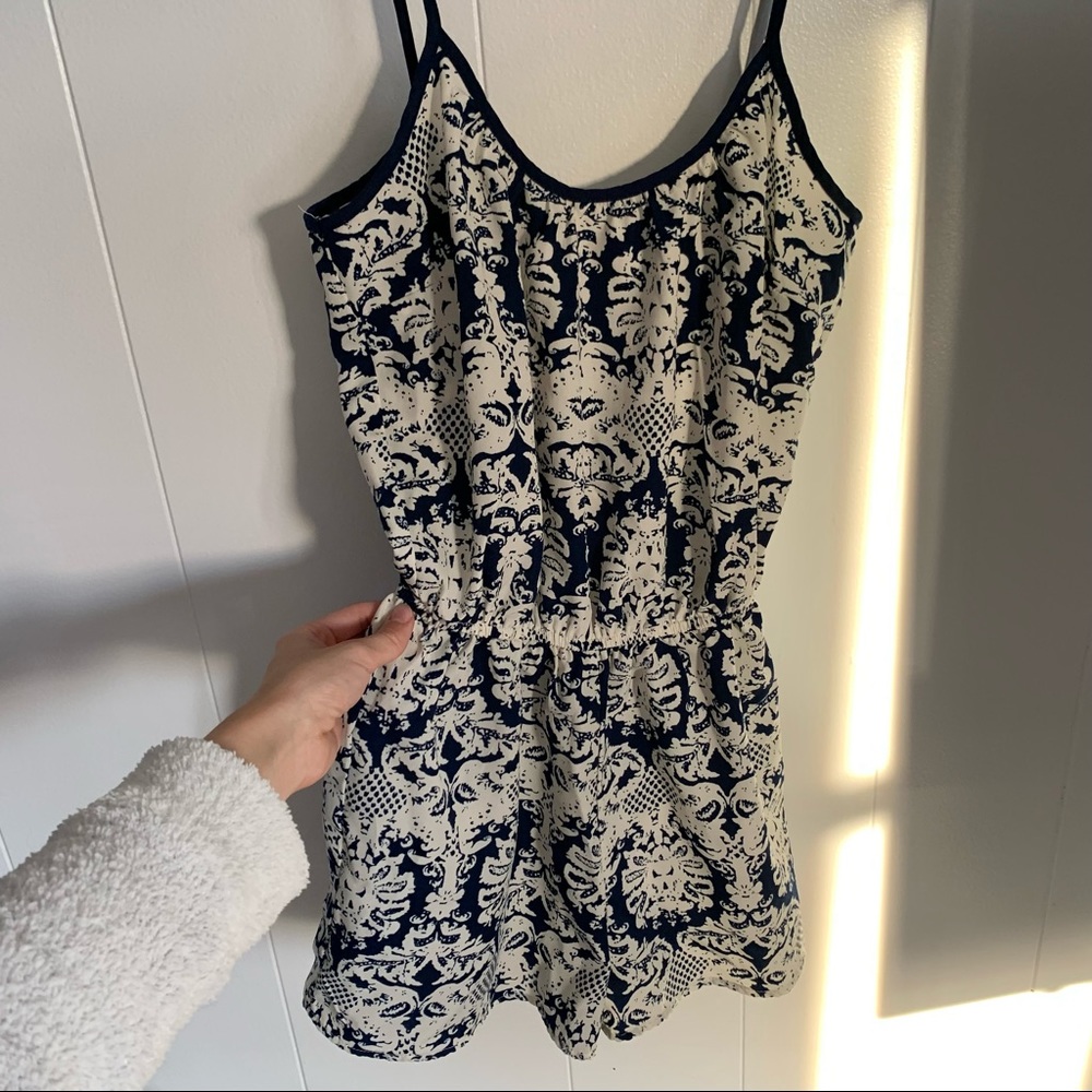 Pretty Romper - Picture 2 of 3